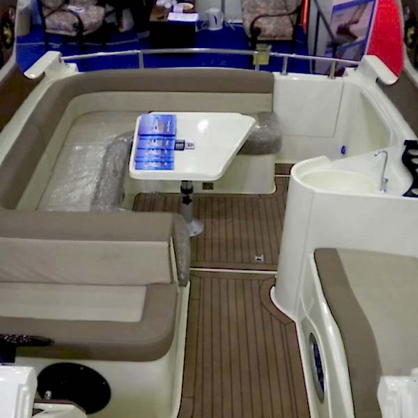 850CC Cabin Cruiser - Euro Boat