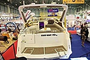 850CC Cabin Cruiser - Euro Boat