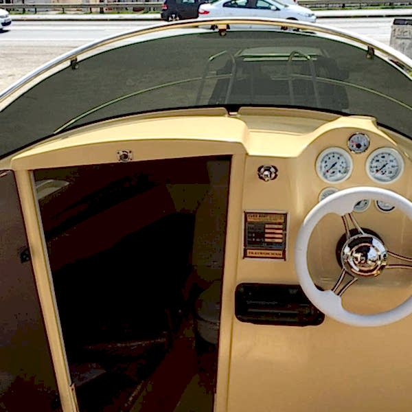 520CC Cabin Cruiser | Euro Boat