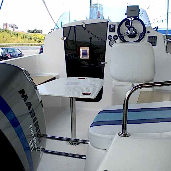 520CC Cabin Cruiser | Euro Boat