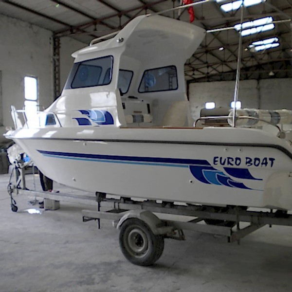 600FM Fisherman Kamaralı Tekne