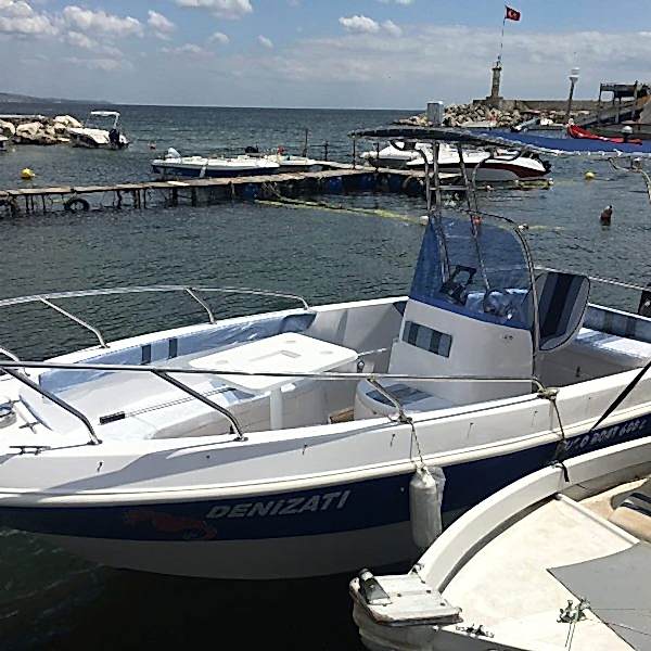 600 Center Console 2019