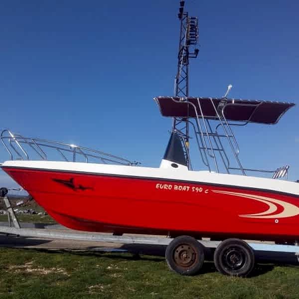 600 Center Console 2019