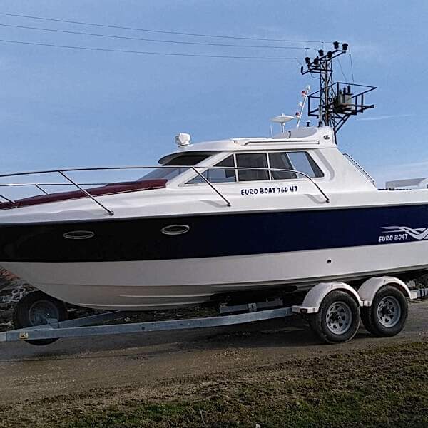 760HT Hard Top | Motoryat