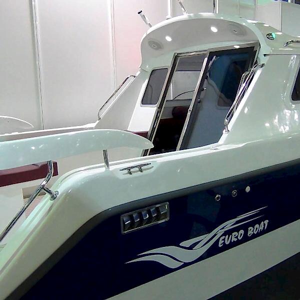 760HT Hard Top | Motoryat